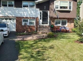 109 Papakating Rd, Hopatcong, NJ 07843