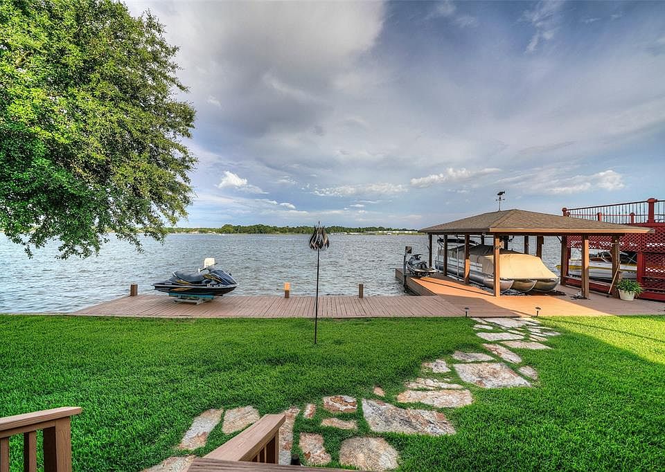 1st image of 12298 Lake Vista Dr