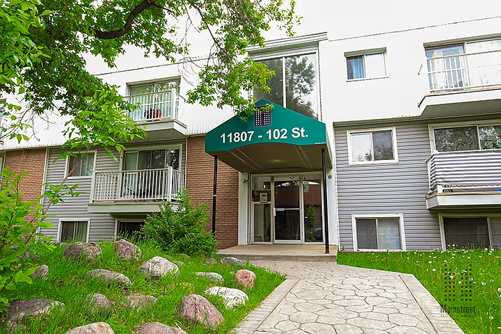11807 102nd St NW