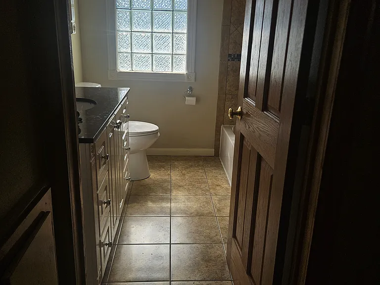 3657 S Taylor Ct — Photo 9