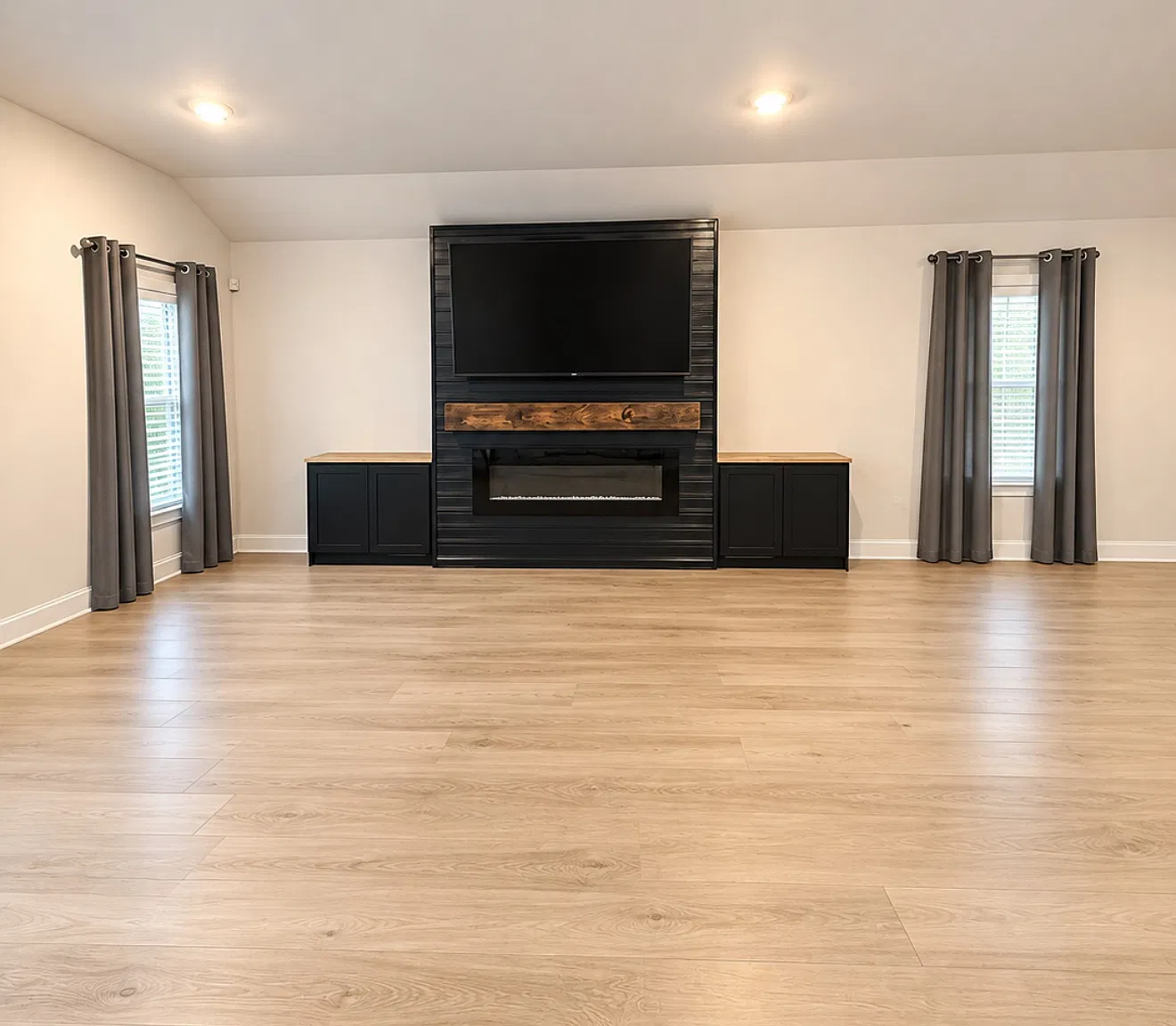 256 Lone Cedar Rd — Photo 2