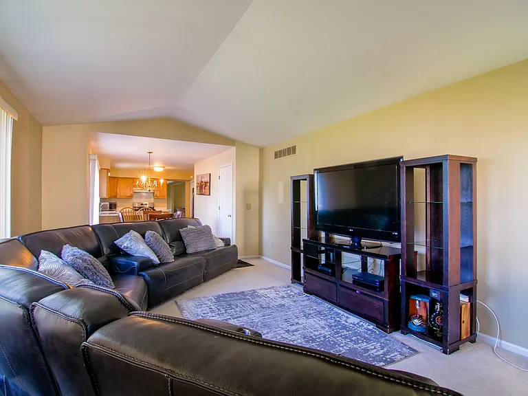 5973 Cottonwood Dr — Photo 10