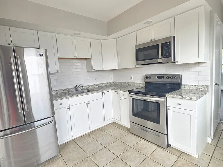 127 Hiawatha Blvd — Photo 7
