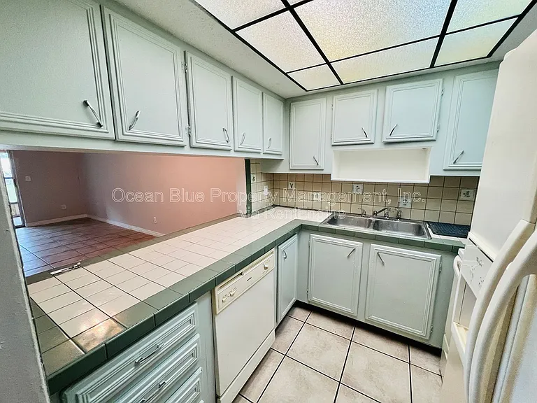 3421 Tricon Ln #12 — Photo 2
