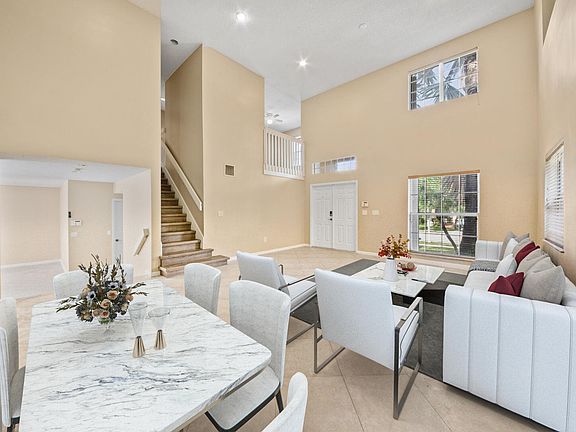 3rd image of 16060 La Costa Drive