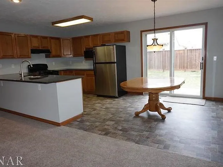 8 Yotzonot Dr — Photo 3
