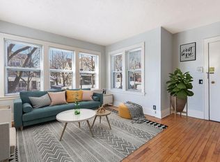 1917 Emerson, Minneapolis, MN 55403