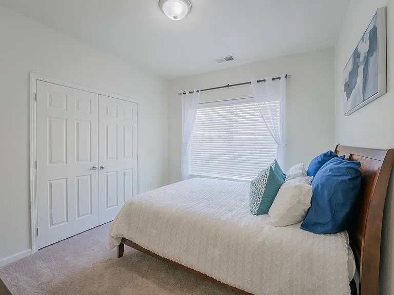 Aldara Apartments — Photo 6