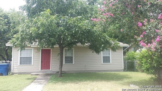 1st image of 207 Cantrell Dr