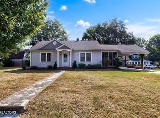 167 College St S, Madisonville, TN 37354