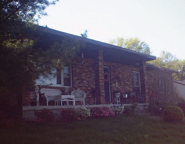 2nd image of 21 MCDONALD Lane
