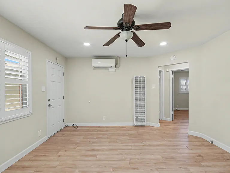 2839 Devonshire Ave — Photo 5