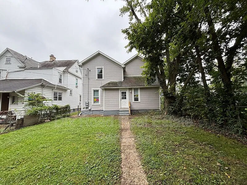2 bed, 1.0 bath, 958 sqft, $825 — Photo 4