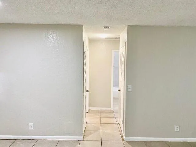 200 Croton Ave #208 — Photo 9