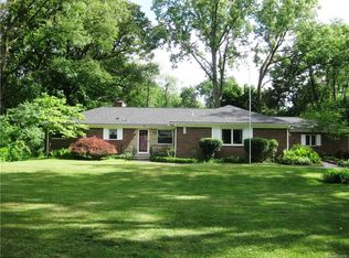 4059 Lincoln Dr, Bloomfield Hills, MI 48301