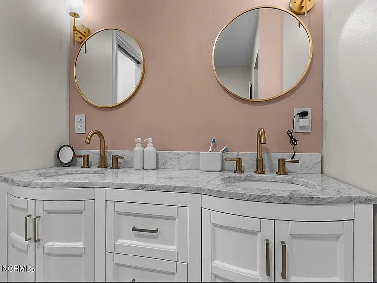 3434 Masters Dr — Photo 10