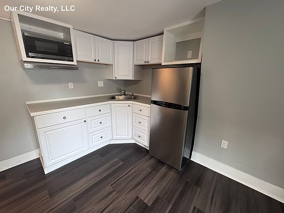 2nd image of 10 Wallace St APT 4