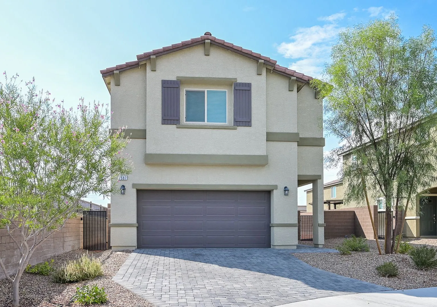 NW!! Gated!! Built 2023 Corner Lot!! Low Maintenance Desert Landscape Front!! Patio & Synthetic G... — Photo 1