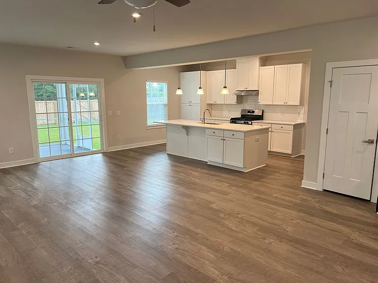 125 Country Oaks Ln — Photo 6