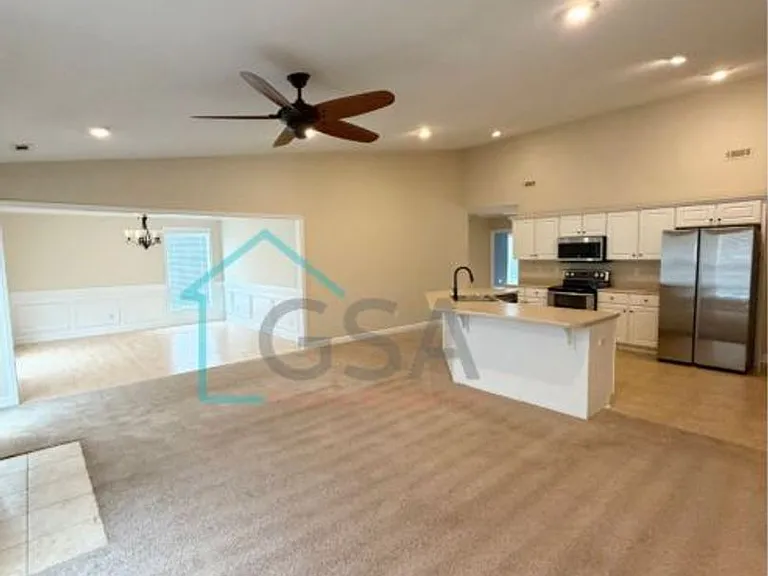 225 Laurel Trace Cir — Photo 2