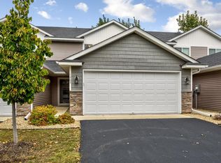 1285 Prairie View Trl, Farmington, MN 55024