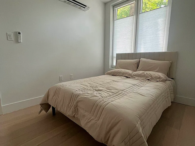 107 S 3rd St #1A — Photo 9