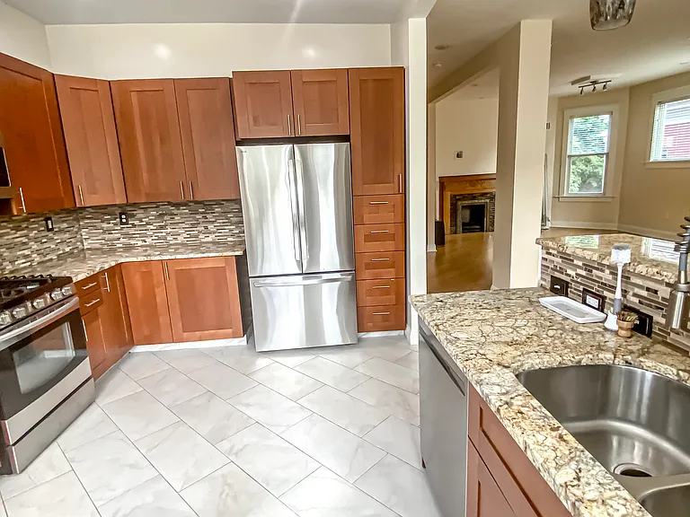 230 N Fairmount St #2 — Photo 11