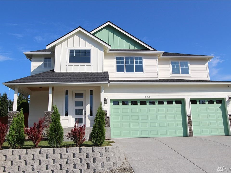Quality built new construction home w/ 3 car garage and room for RV parking!