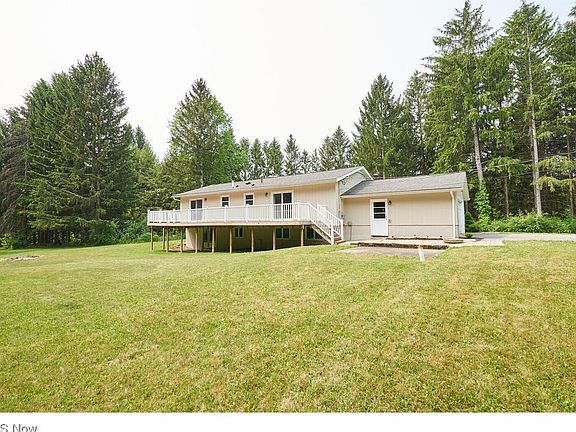 3rd image of 3897 Briarwood Dr