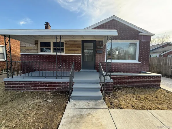 17918 Stephens Dr, Eastpointe, MI 48021
