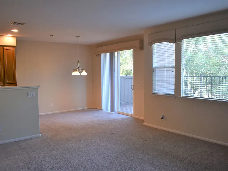 2662 Prato Ln — Photo 6