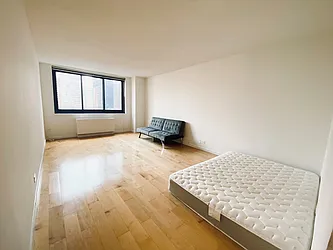 Rented by RELO REDAC INC.