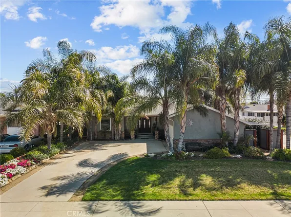 10500 Swinton Ave, Granada Hills, CA 91344