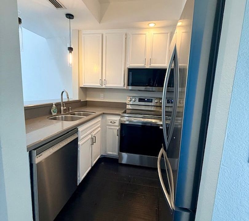 1st image of 2202 River Run Dr Unit 10