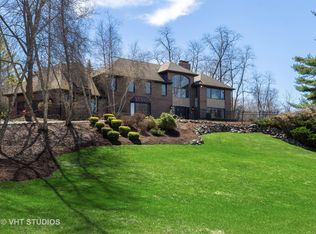 1 Bow Ln, Barrington Hills, IL 60010