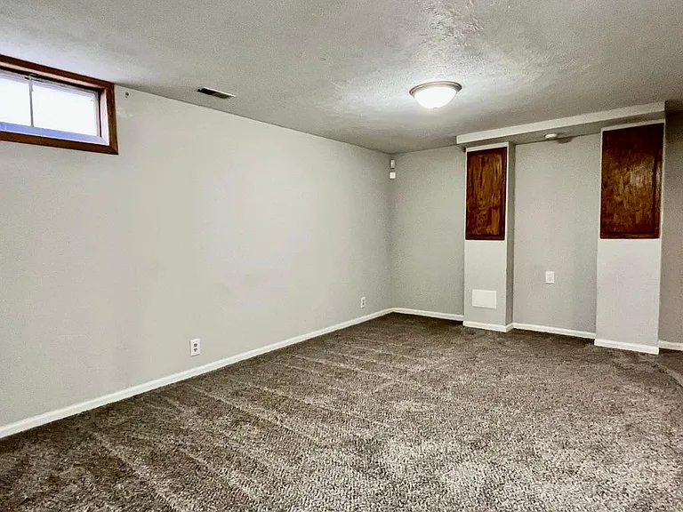 6313 Hamilton St — Photo 41