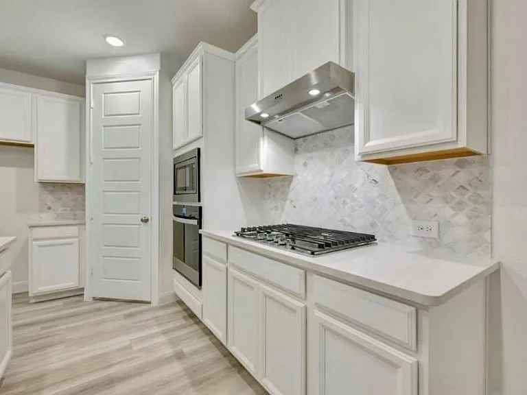 1927 Darlington Oak Dr — Photo 6