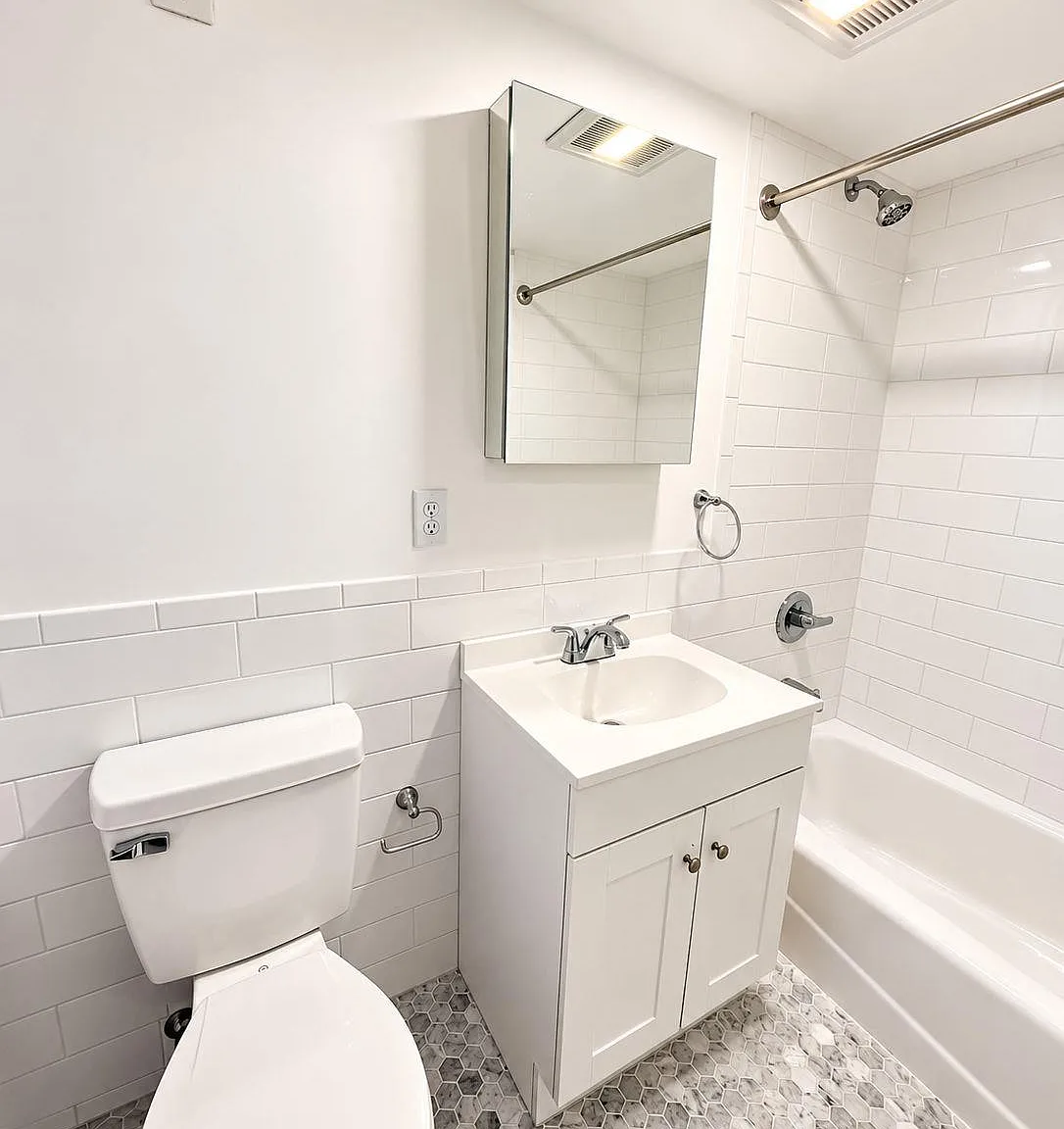 1 bed, 1.0 bath, 1330 sqft, $1,850 — Photo 4