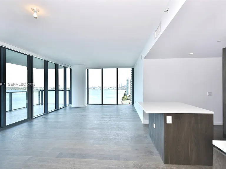 3131 NE 7th Ave #1300 — Photo 4