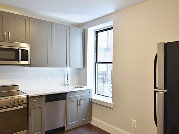 2nd image of 522 W 161st St #21A