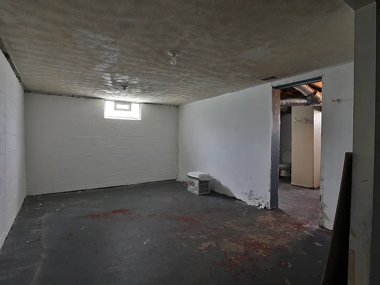2725 Allegheny Ave — Photo 27