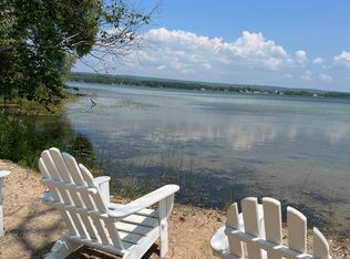 2186 Harbor Petoskey Rd, Petoskey, MI 49770