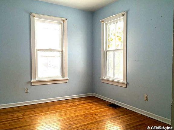5th image of 30 Lake Ave APT 4