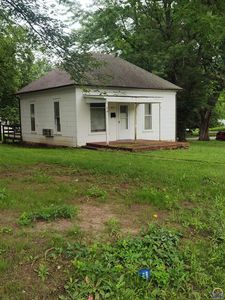 627 W 3rd St, Holton, KS, 66436