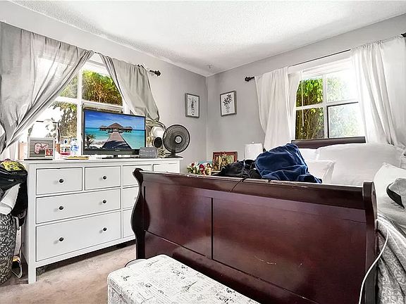 5th image of 8844 Tilden Ave #8844
