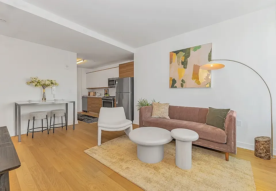 43-22 Queens St #3610