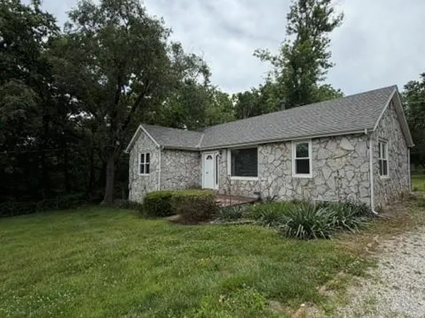 1417 W Santa Fe St, Olathe, KS 66061