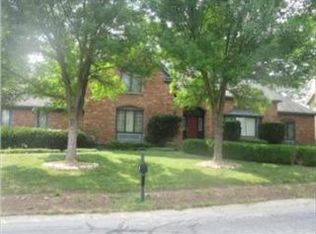 1513 SW 25th St, Blue Springs, MO 64015