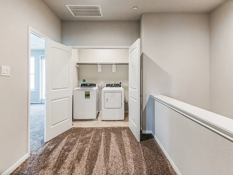 2716 Veranda Fls — Photo 16