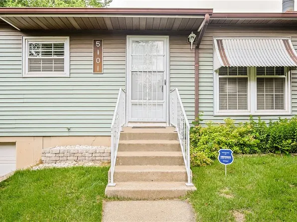 5101 Red Barn Ln, Saint Joseph, MO 64503